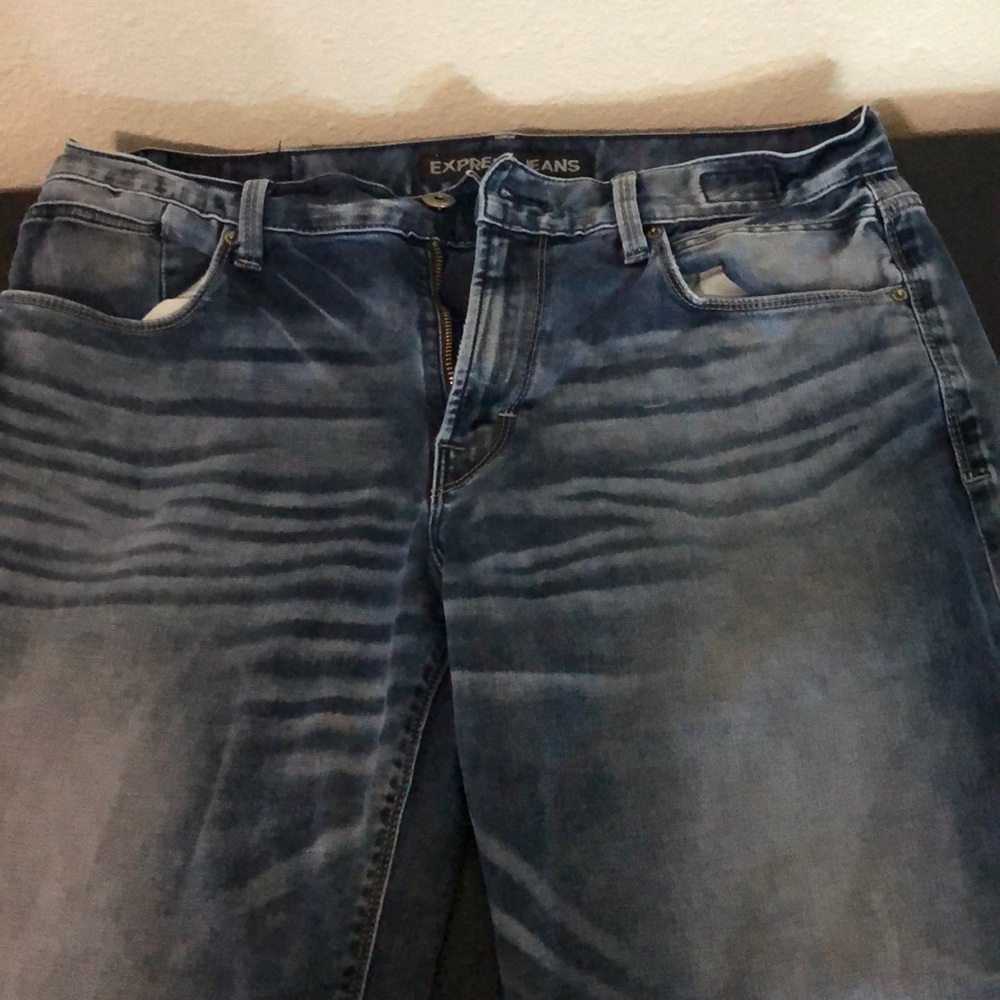 Express “Blake” loose fit straight leg